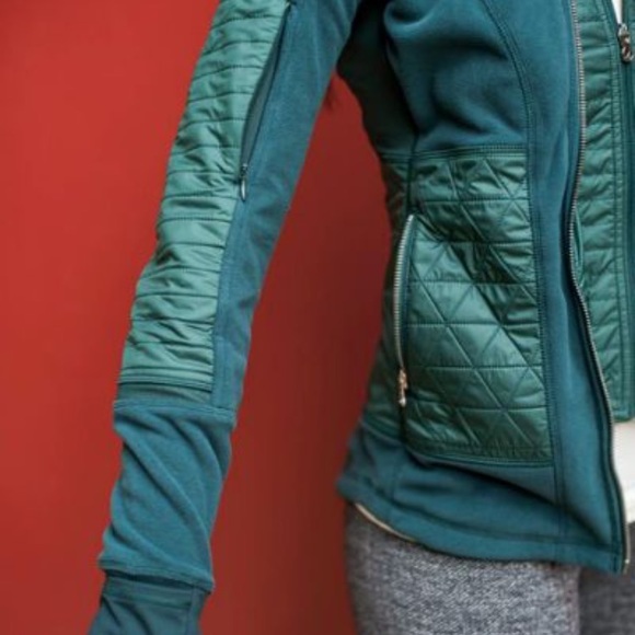 SOLDLululemon lined dance studio pants. Fuel green - Picture 5 of 5